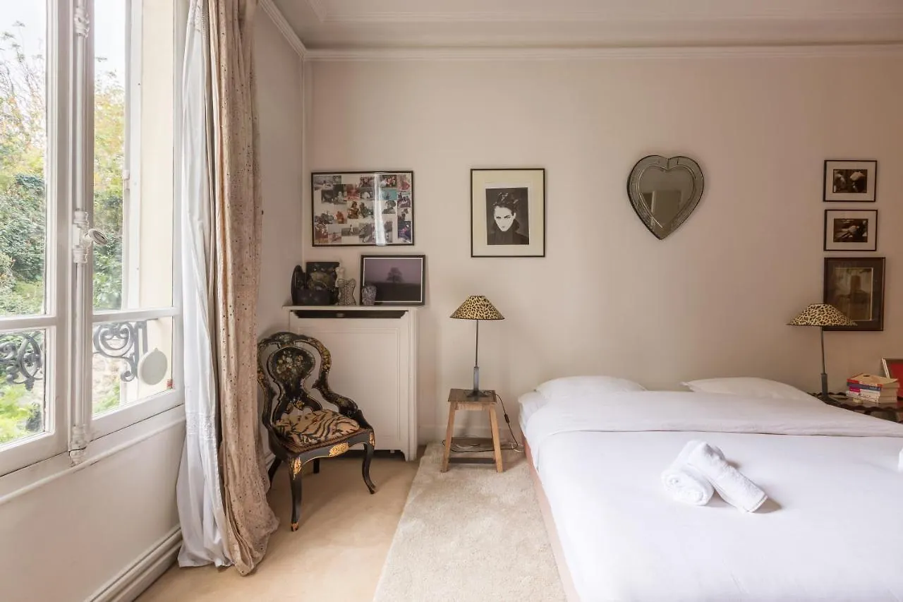 Villa Veeve - Charming Townhouse Near Parc Montsouris Paris Ferienhaus